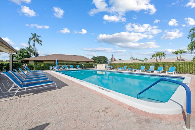 10911 Greentrail Dr, Boynton Beach, FL 33436