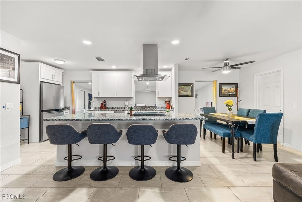 6118 Park RD, Fort Myers, FL 33908
