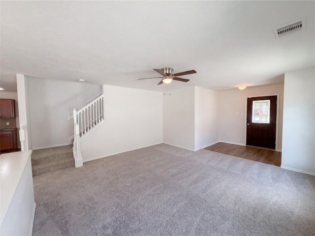 939 Staffordale Manor Lane, Houston, TX 77047