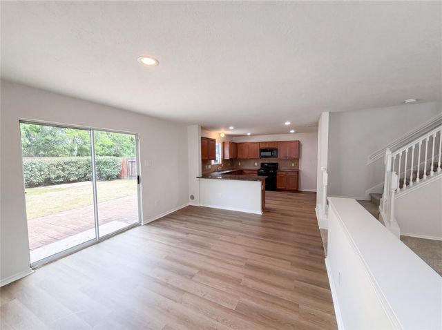 939 Staffordale Manor Lane, Houston, TX 77047