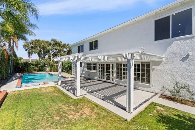 8522 Boise Drive, Huntington Beach, CA 92646