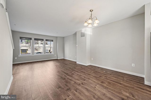 220 E PENNSYLVANIA AVE, Towson, MD 21286