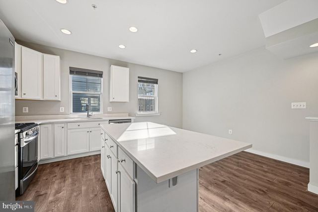 220 E PENNSYLVANIA AVE, Towson, MD 21286