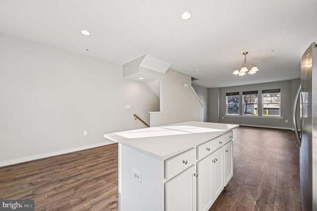 220 E PENNSYLVANIA AVE, Towson, MD 21286