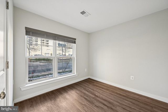 220 E PENNSYLVANIA AVE, Towson, MD 21286