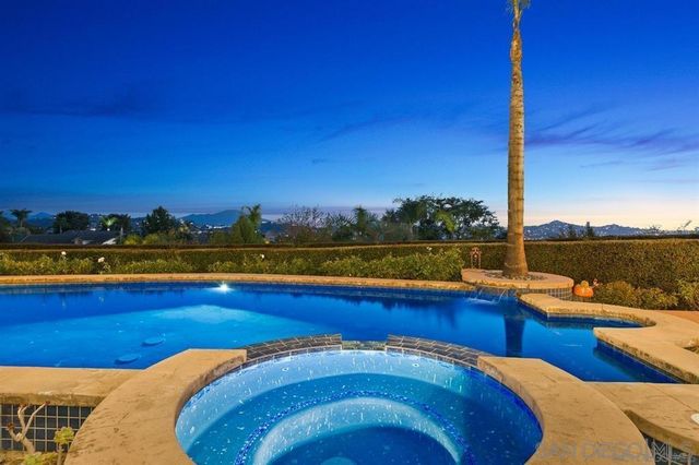 836 Camelot Pkwy, El Cajon, CA 92019