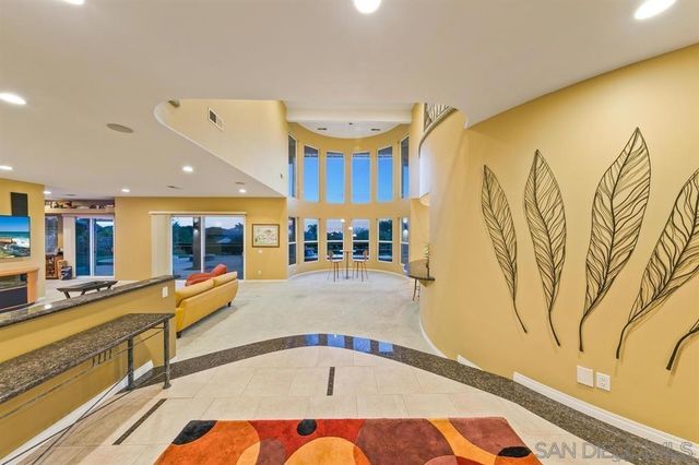 836 Camelot Pkwy, El Cajon, CA 92019