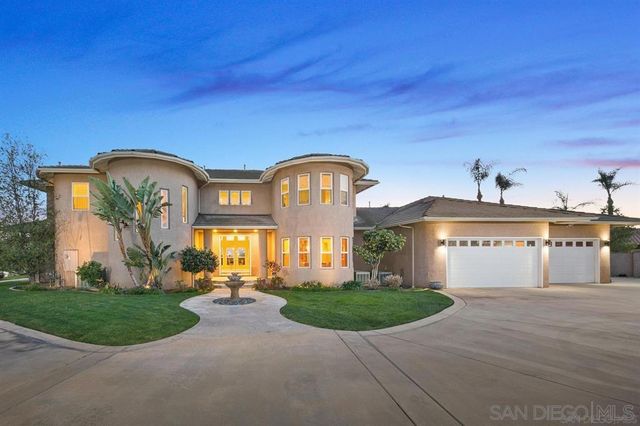 836 Camelot Pkwy, El Cajon, CA 92019
