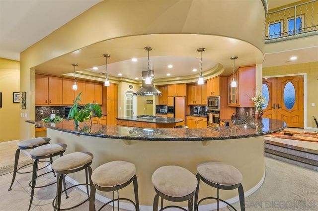 836 Camelot Pkwy, El Cajon, CA 92019