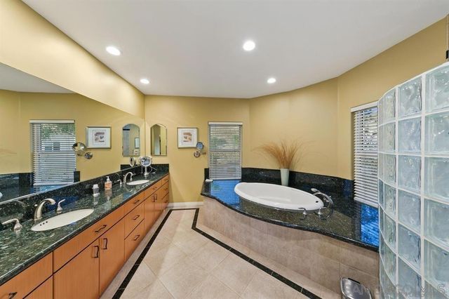 836 Camelot Pkwy, El Cajon, CA 92019