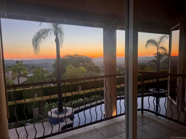 836 Camelot Pkwy, El Cajon, CA 92019