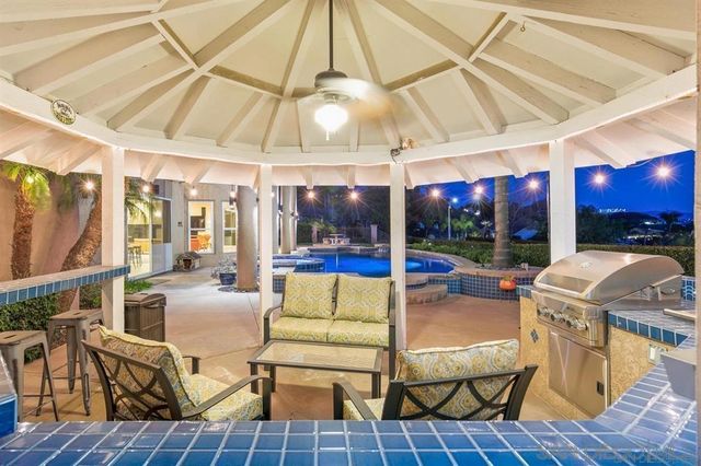 836 Camelot Pkwy, El Cajon, CA 92019