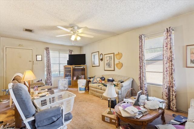 508 Karen Drive 512, Hewitt, TX 76643