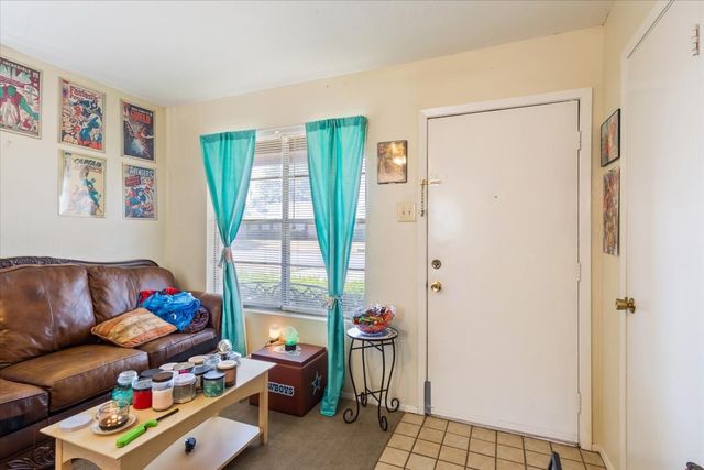 508 Karen Drive 512, Hewitt, TX 76643