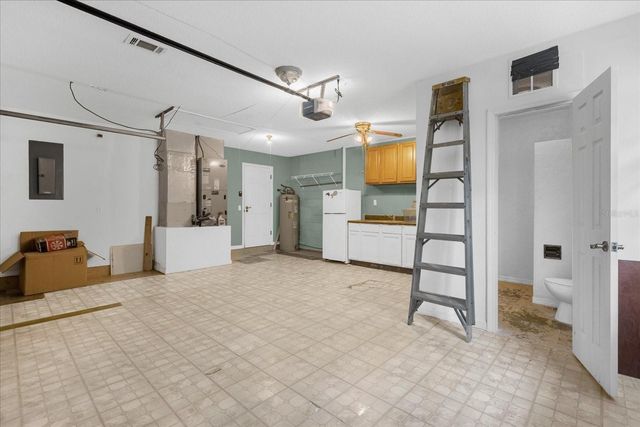 2056 COURTLAND BOULEVARD, Deltona, FL 32738