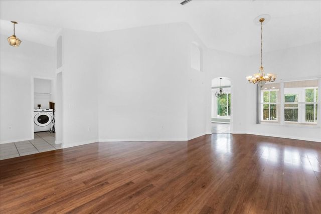 2056 COURTLAND BOULEVARD, Deltona, FL 32738