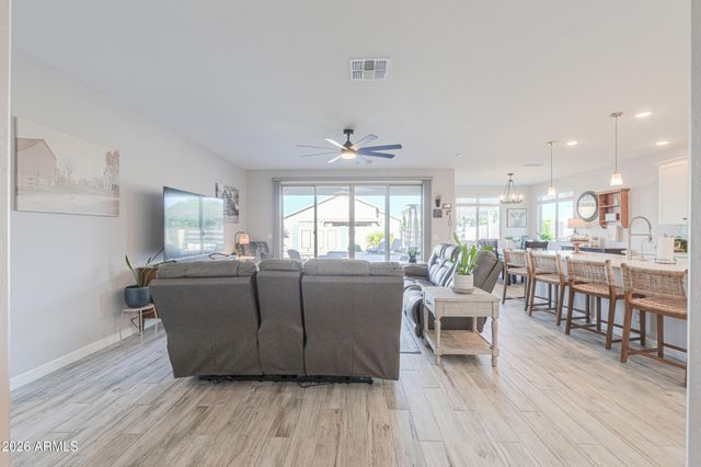 37312 W LEONESSA Avenue, Maricopa, AZ 85138