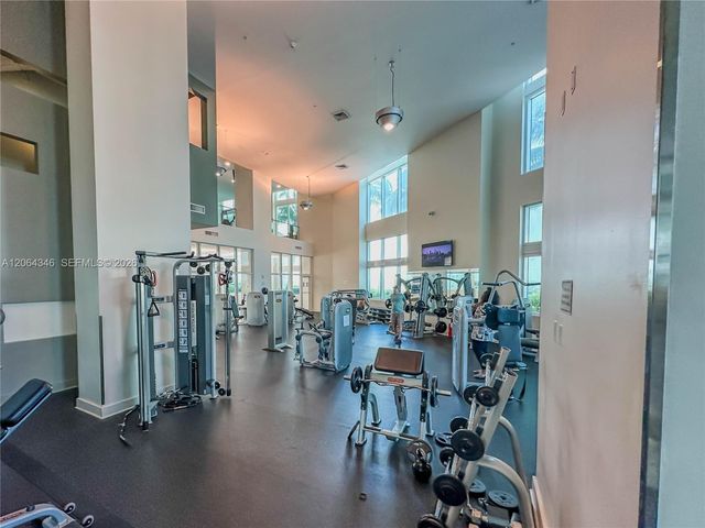 1900 N Bayshore Dr 3617, Miami, FL 33132