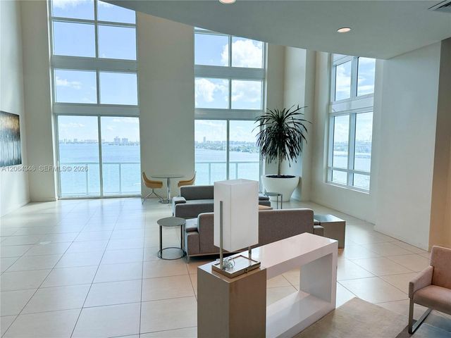 1900 N Bayshore Dr 3617, Miami, FL 33132