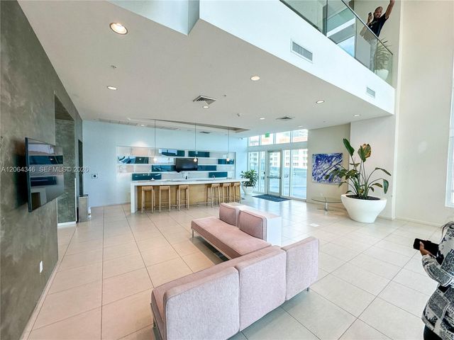 1900 N Bayshore Dr 3617, Miami, FL 33132