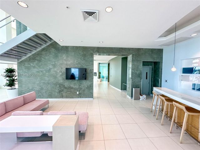 1900 N Bayshore Dr 3617, Miami, FL 33132