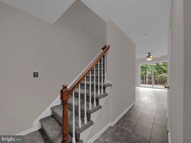 12 TWINING LN, Ewing Twp, NJ 08628