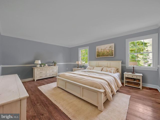 12 TWINING LN, Ewing Twp, NJ 08628