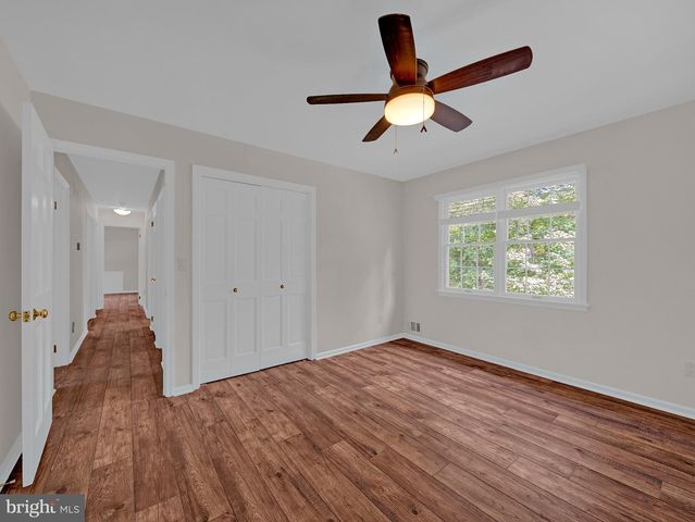 12 TWINING LN, Ewing Twp, NJ 08628
