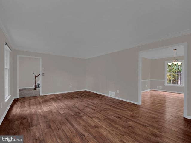 12 TWINING LN, Ewing Twp, NJ 08628