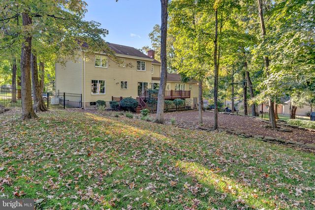 12 TWINING LN, Ewing Twp, NJ 08628
