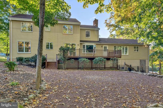 12 TWINING LN, Ewing Twp, NJ 08628