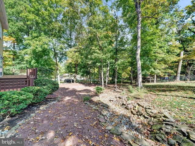 12 TWINING LN, Ewing Twp, NJ 08628