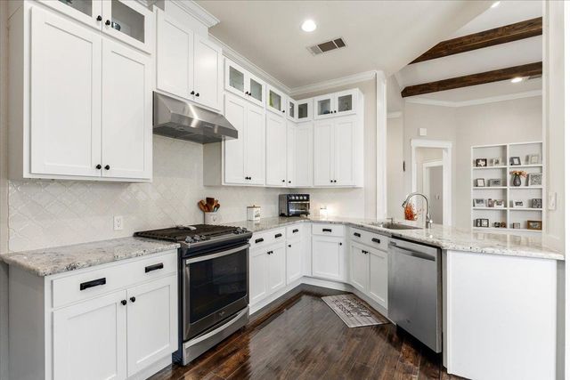 701 S Stuart CV, Leander, TX 78641