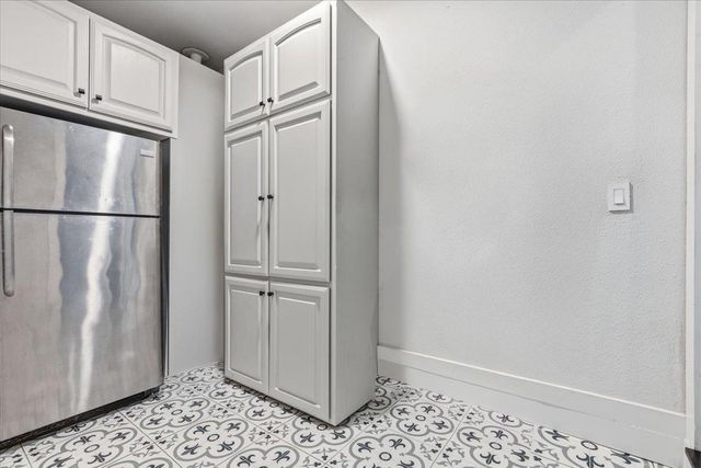 701 S Stuart CV, Leander, TX 78641