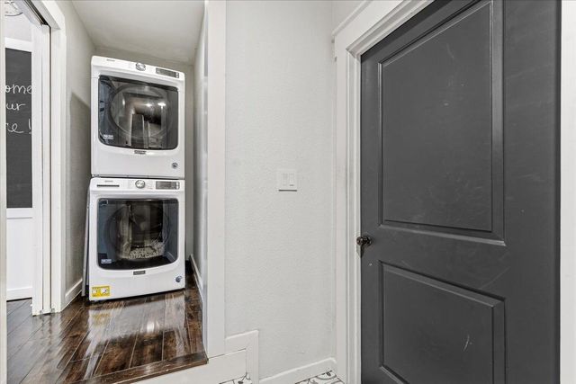 701 S Stuart CV, Leander, TX 78641