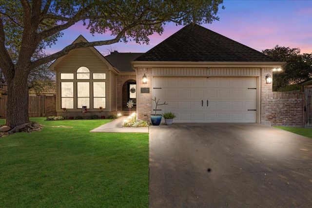 701 S Stuart CV, Leander, TX 78641