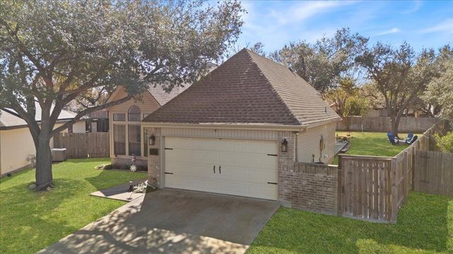 701 S Stuart CV, Leander, TX 78641