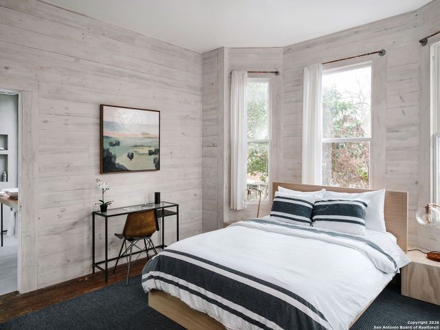 215 Beauregard, San Antonio, TX 78204