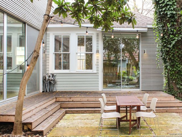 215 Beauregard, San Antonio, TX 78204