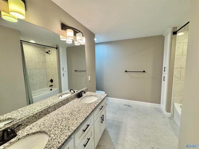 3395 Fry Gap Road, Arab, AL 35016