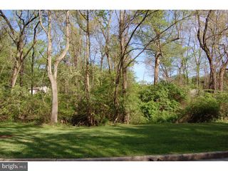 404 WARREN ROAD, West Chester, PA 19382