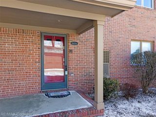 36064 Central City Parkway, Westland, MI 48185