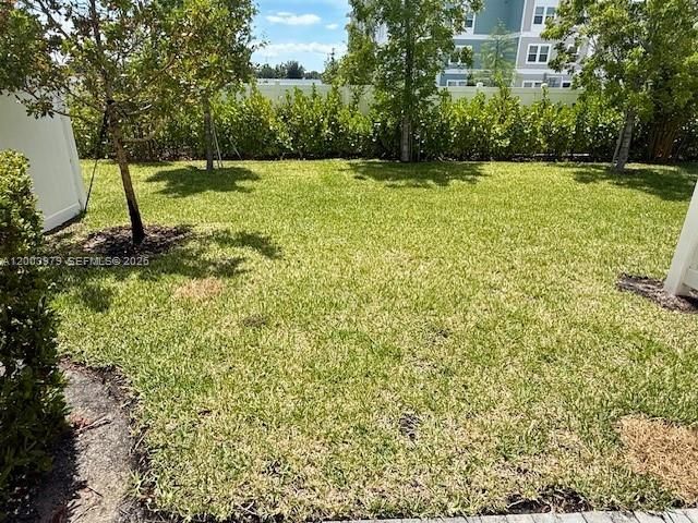 868 SE Grovebush Ln, Port St. Lucie, FL 34984
