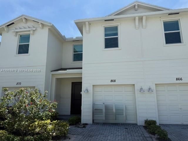 868 SE Grovebush Ln, Port St. Lucie, FL 34984