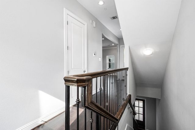 2524 Hutchins Street, Houston, TX 77004