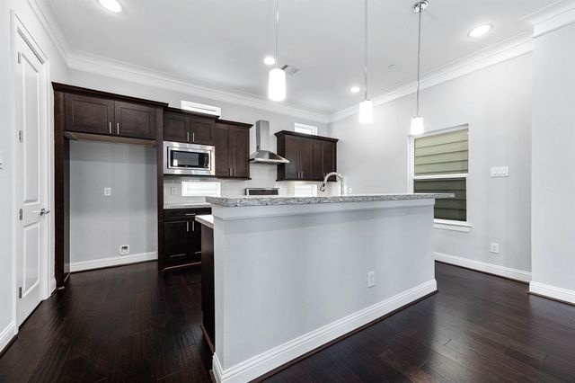 2524 Hutchins Street, Houston, TX 77004