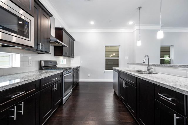 2524 Hutchins Street, Houston, TX 77004