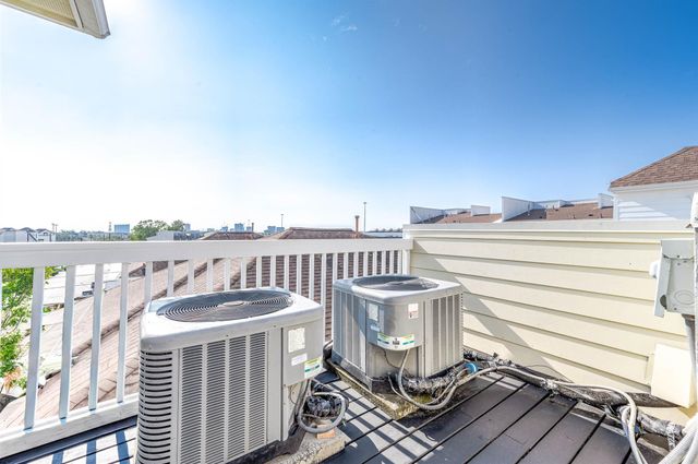 2524 Hutchins Street, Houston, TX 77004