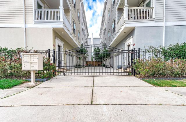 2524 Hutchins Street, Houston, TX 77004