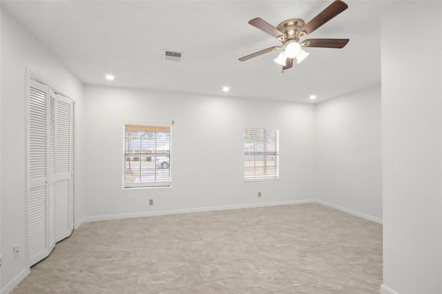 111 Montrose Circle, Conroe, TX 77301